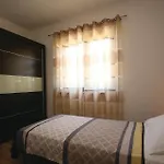 3 Bedroom In 度假居 Ližnjan