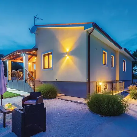 Atemberaubendes Haus In Ferienhaus